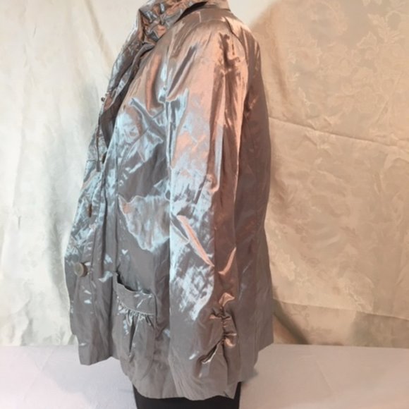 CHICO'S Buttoned Rain Jacket w/Pockets Packable Washable Size 2 - Picture 7 of 11